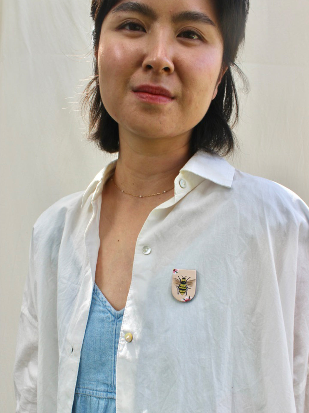Bee brooch (Made to order)