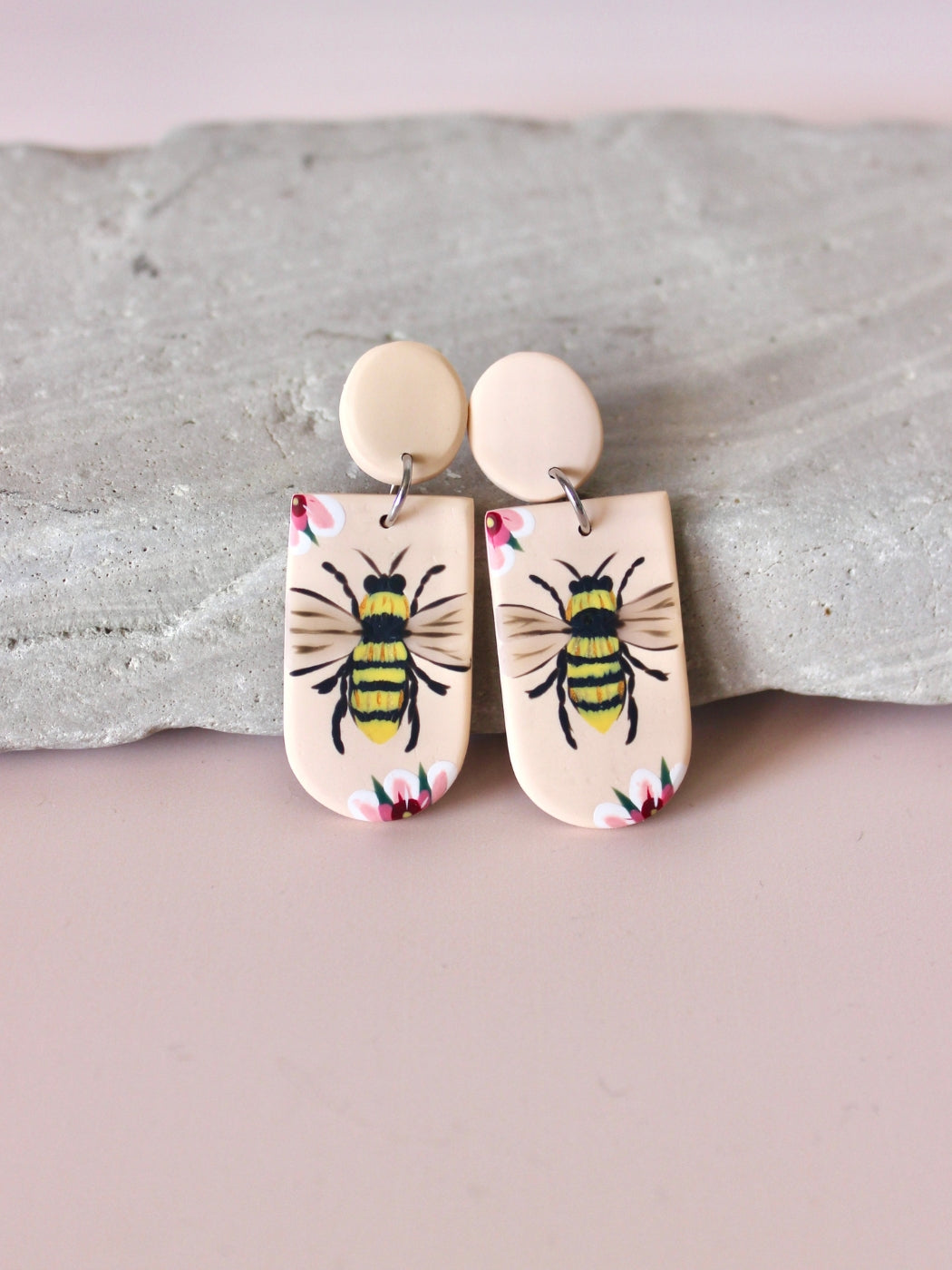 Bee (Made to order)